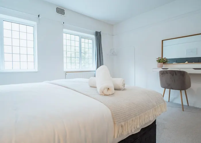 East Cliff Manor